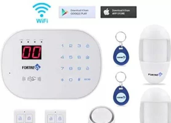 Rapid7���ֿ�Զ�̽���Fortress WiFi����ϵͳ�ķ�϶.jpg